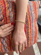 Altın Renk Çiçek Taşlı Bileklik