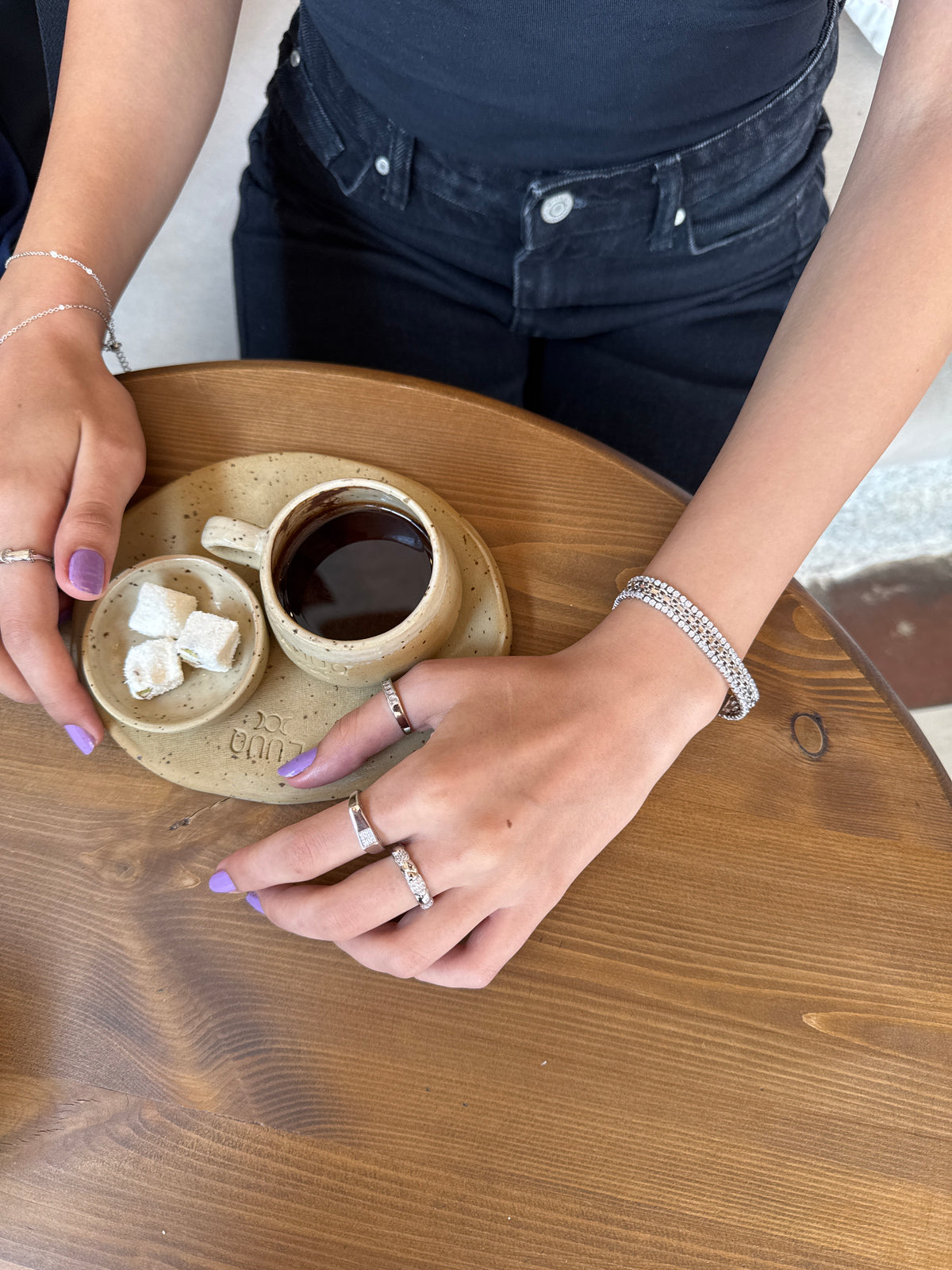 Luna Çok Sıralı Taşlı Bileklik