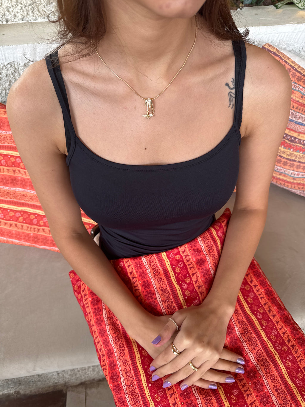 Taşlı Arı Charm Kolye