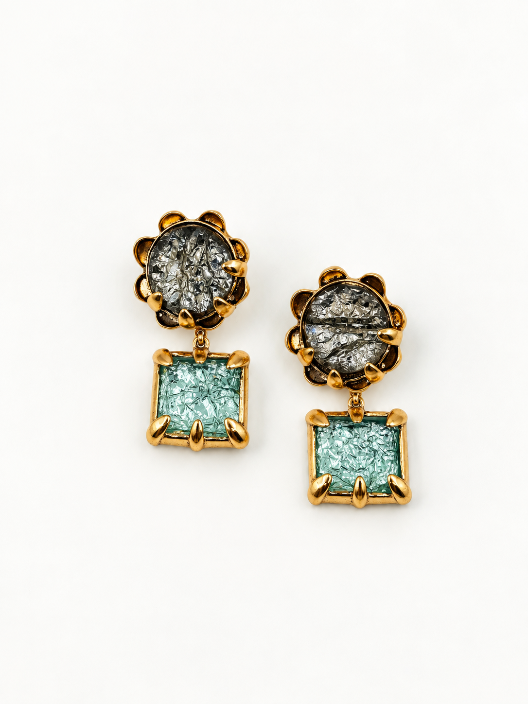 Mint Taşlı Vintage Sallantılı Küpe