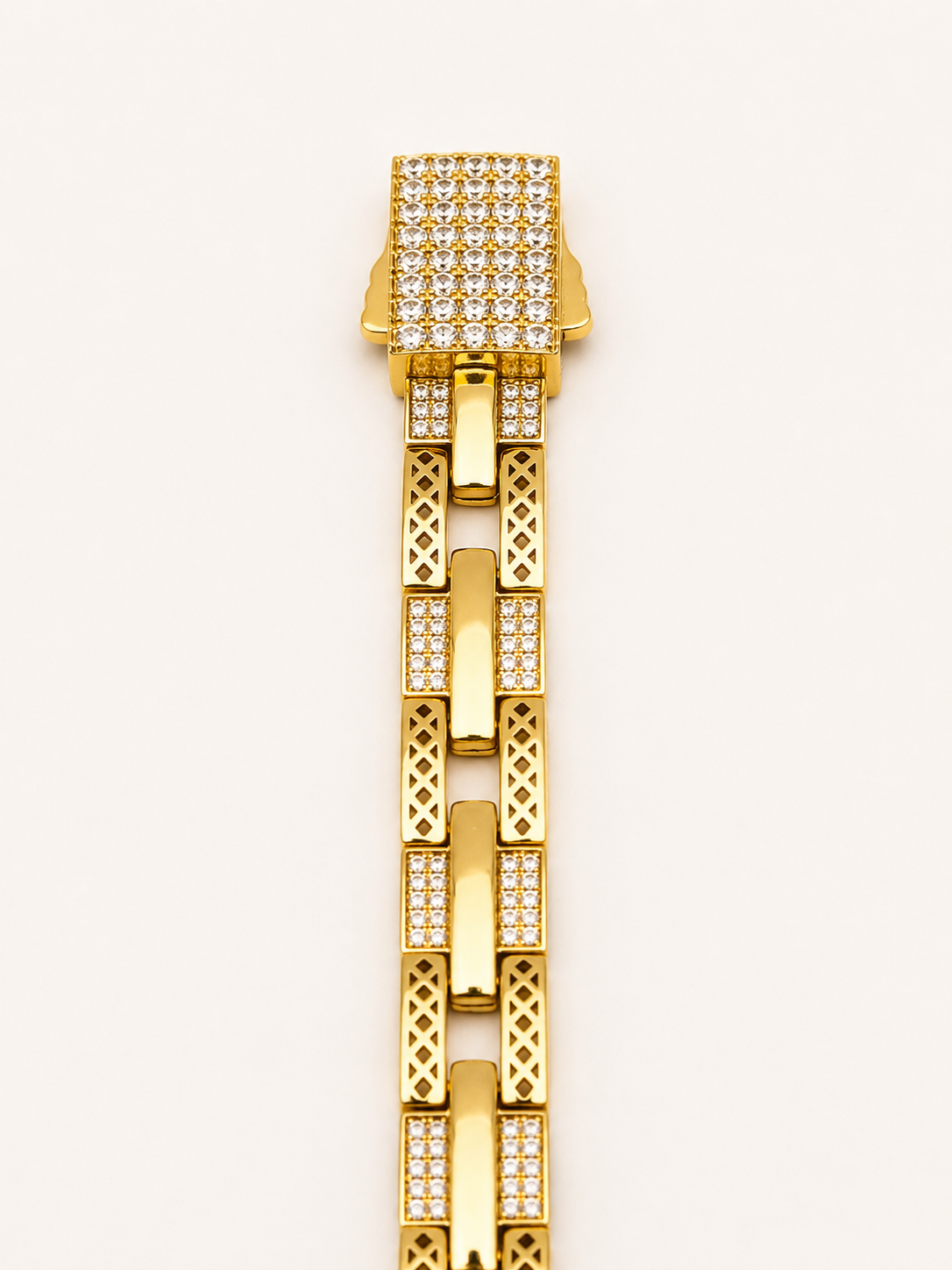 Gold Grek Desenli Taşlı Bileklik