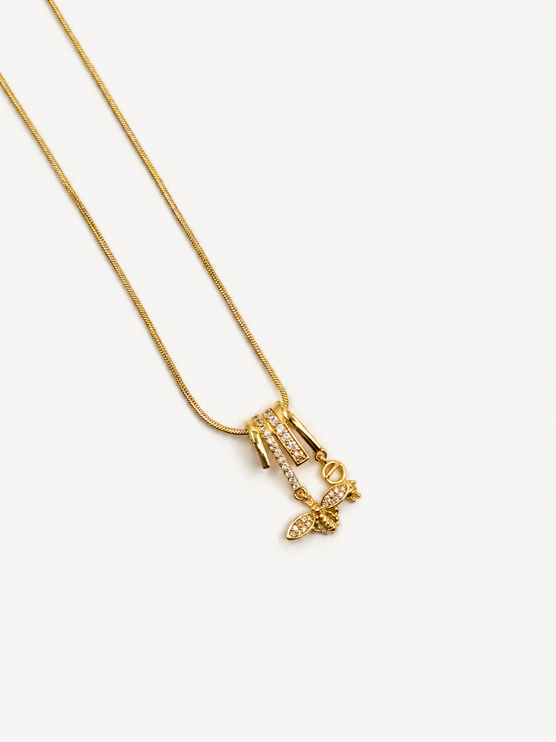 Taşlı Arı Charm Kolye