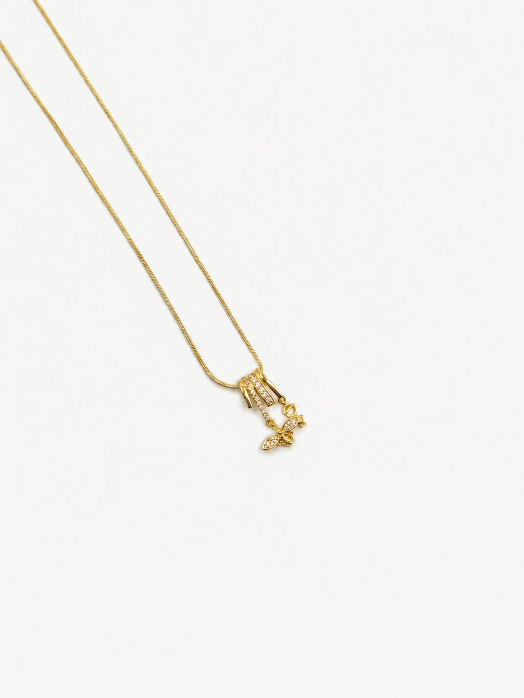 Taşlı Arı Charm Kolye
