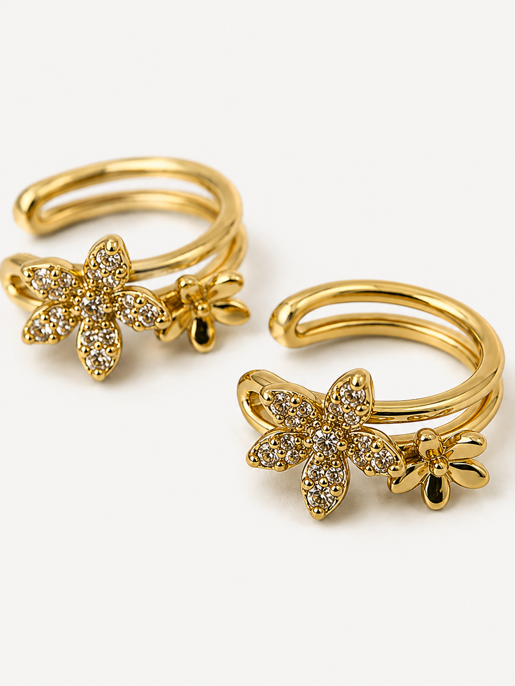 Taşlı Çiçek Detaylı Ear Cuff Küpe