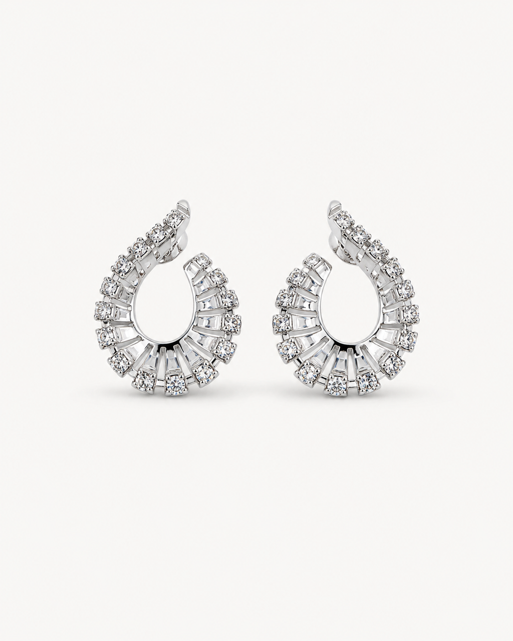 Taşlı Damla Form Küpe