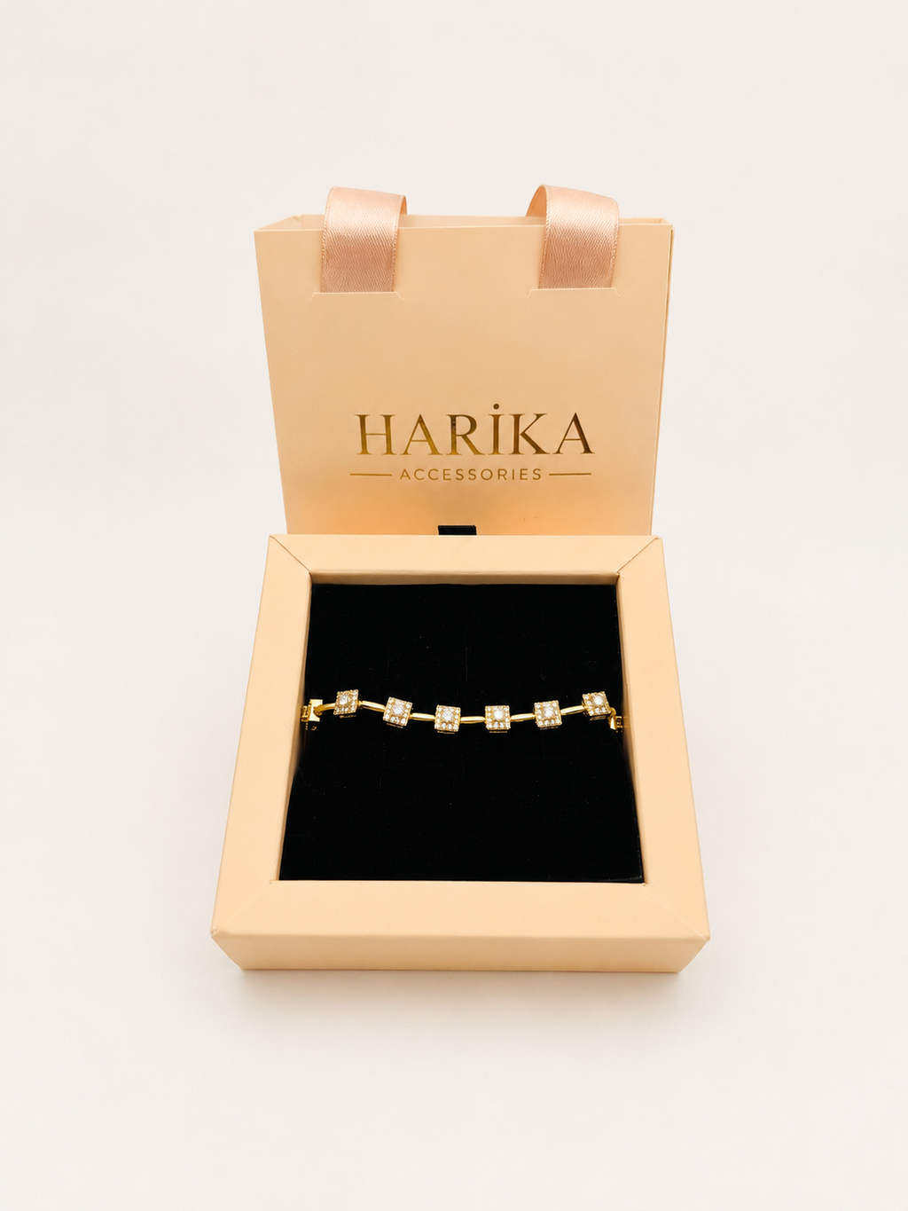 Gold Kare Taşlı Bileklik