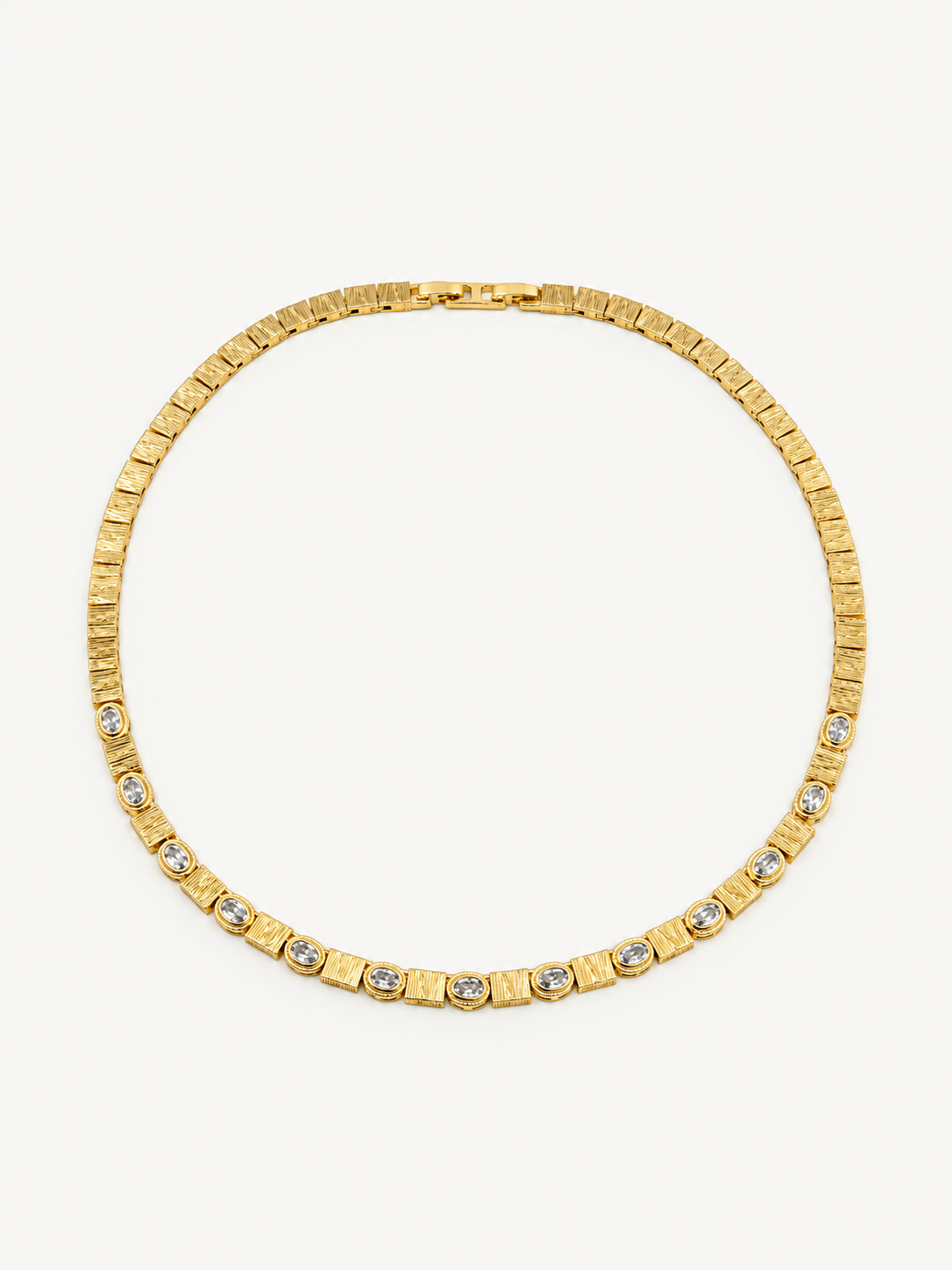 Elara Oval Taş Detaylı Kolye