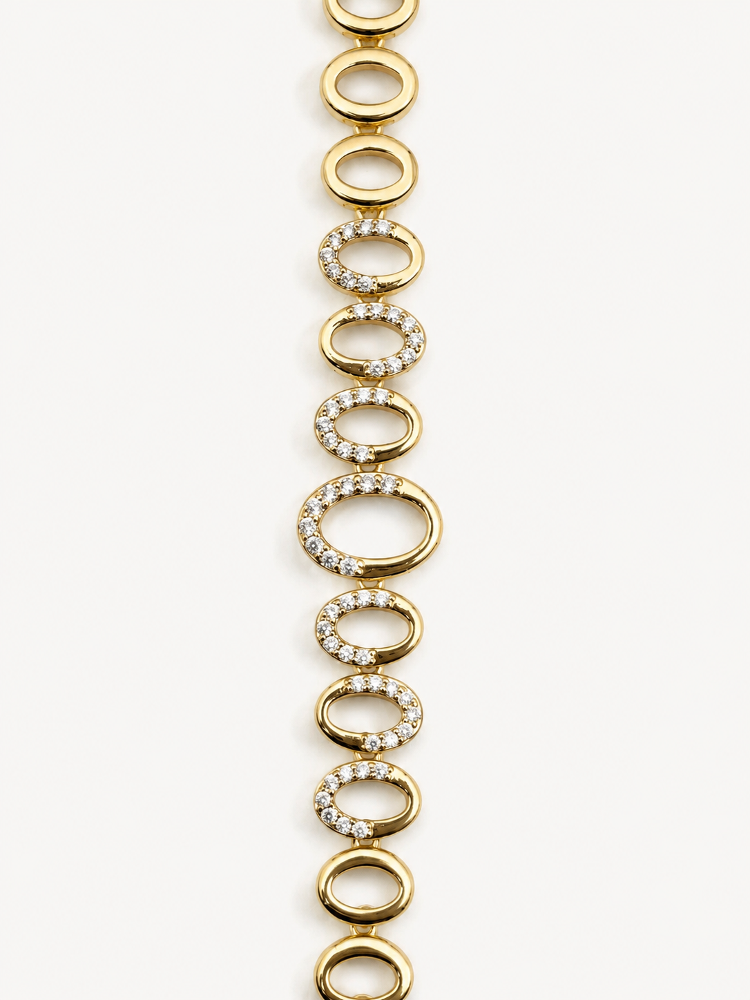 Gold Oval Taş Detaylı Bileklik