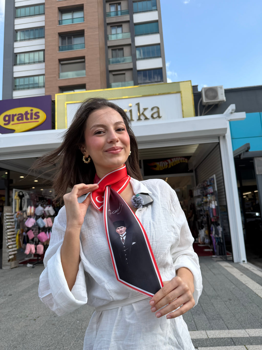 Cumhuriyet Ruhu – Atatürk İmzalı Özel Tasarım Fular