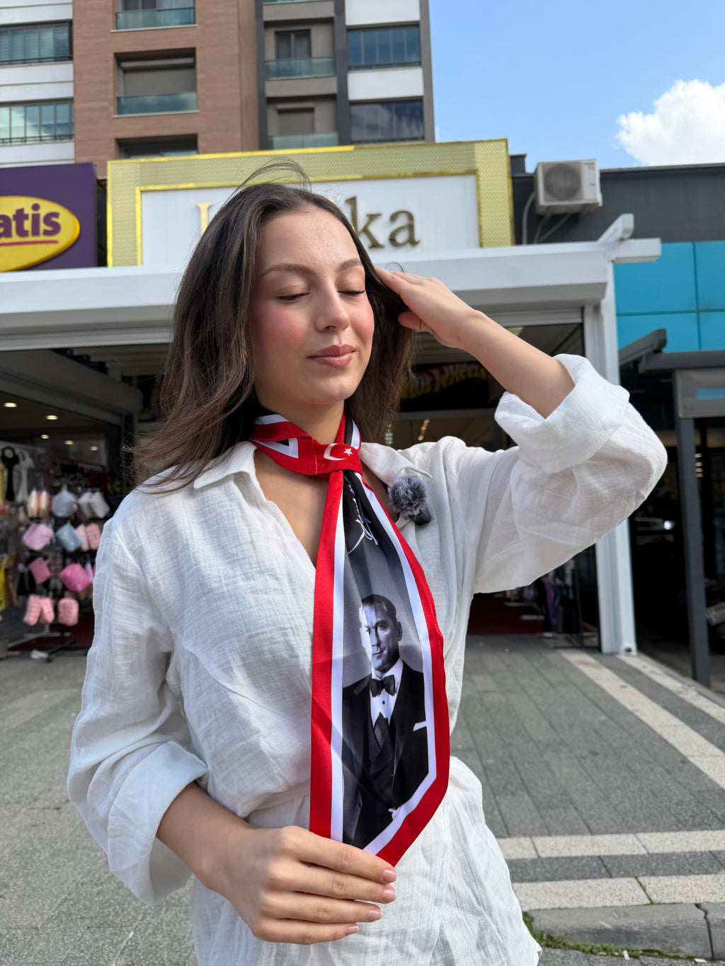 Cumhuriyet Ruhu – Atatürk İmzalı Özel Tasarım Fular
