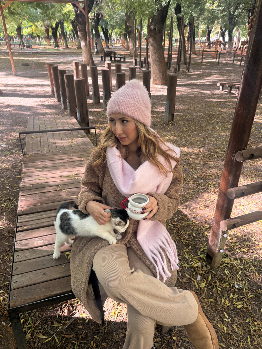Pembe İtalyan Püsküllü Atkı