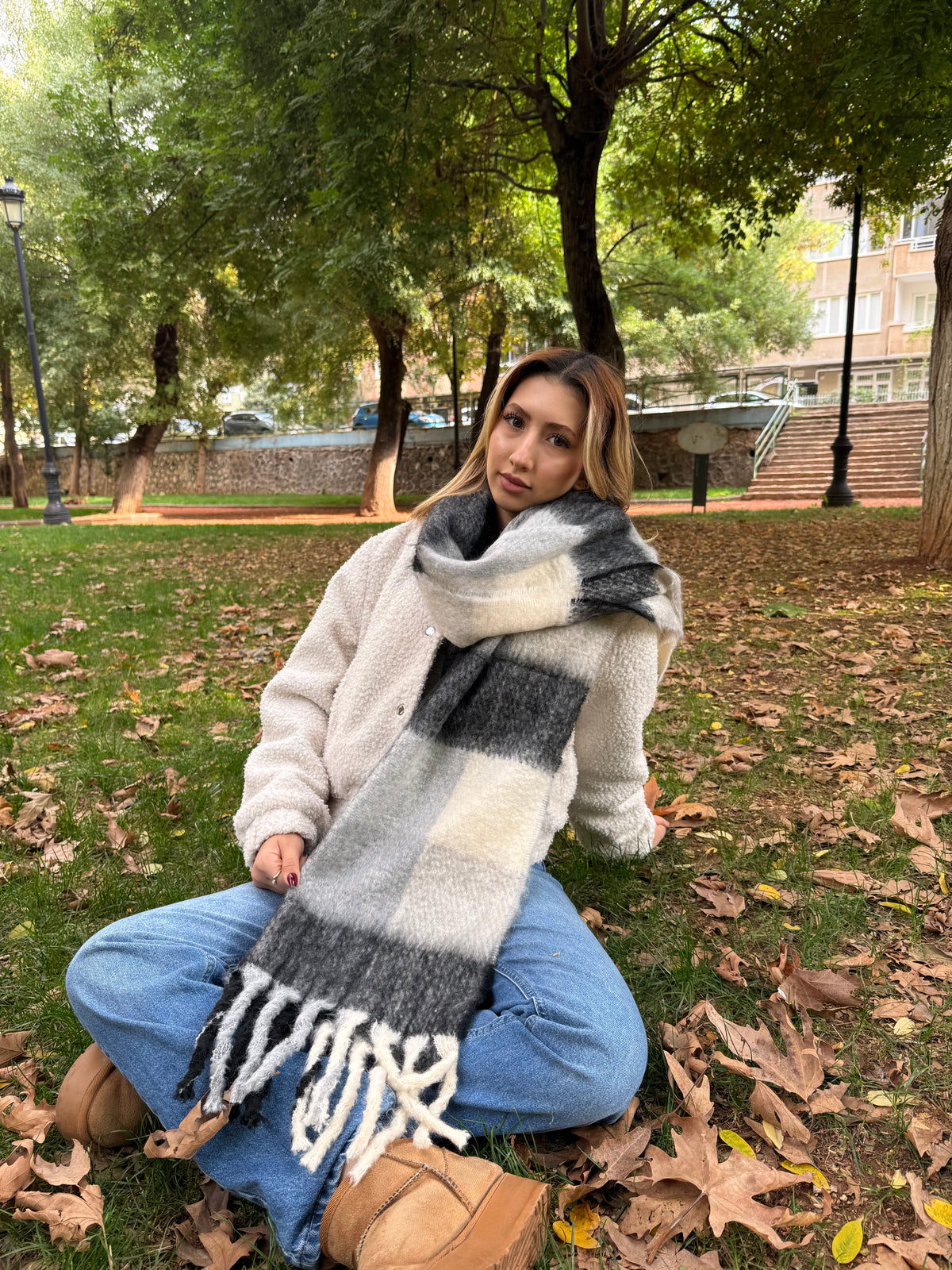 Soft Dokulu Gri Ekose Şal