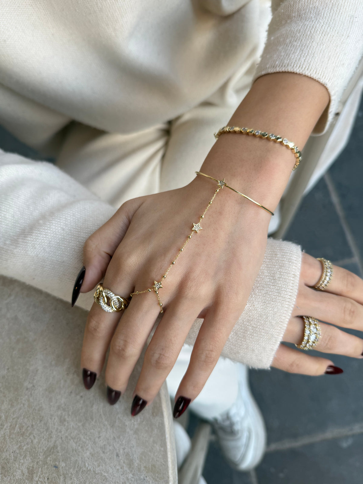 Yıldız Işıltılı Kelepçeli Şahmeran
